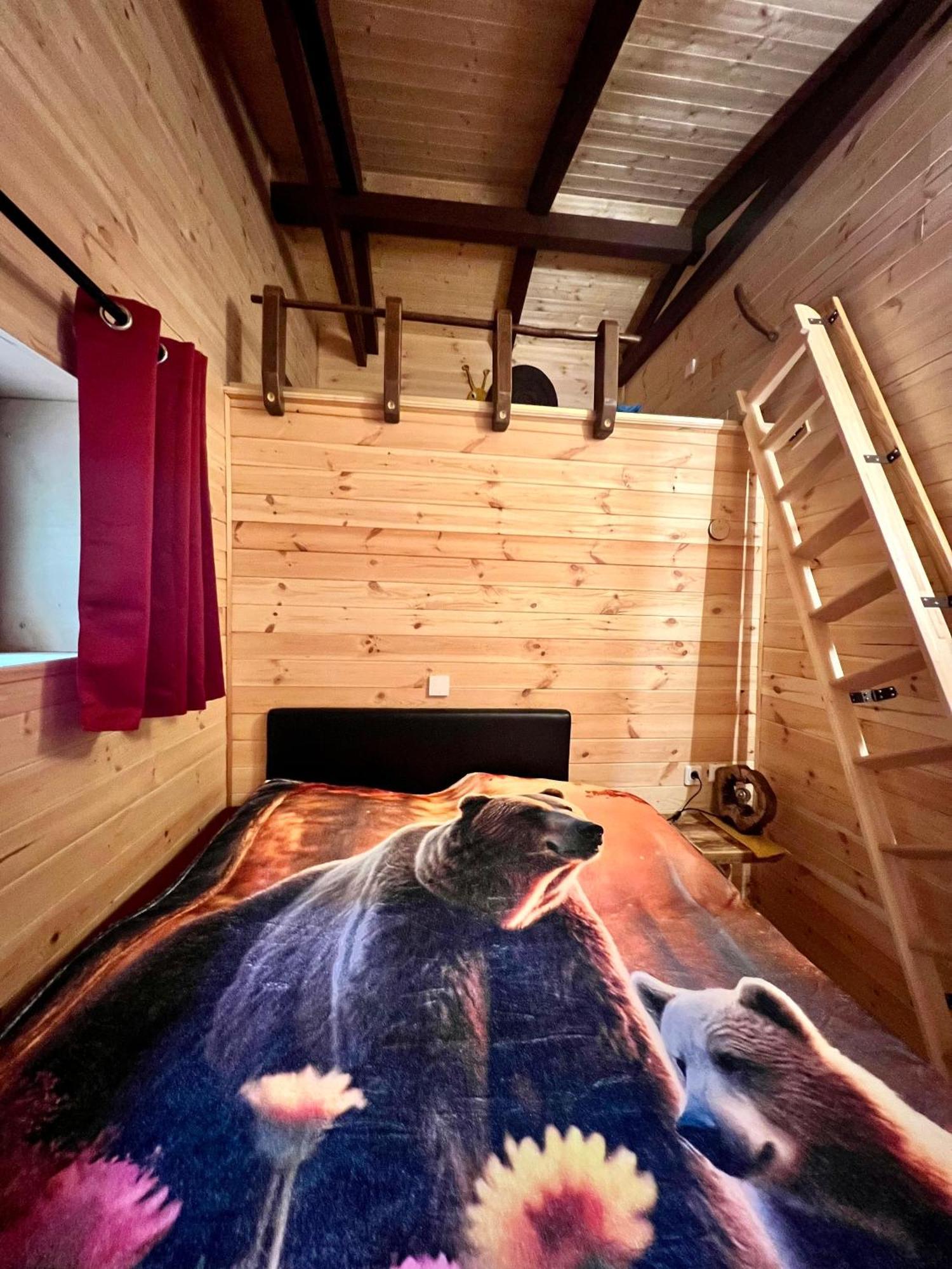 Holzhaus Baerenhoehle Am Wald Und See Neuruppin Luaran gambar