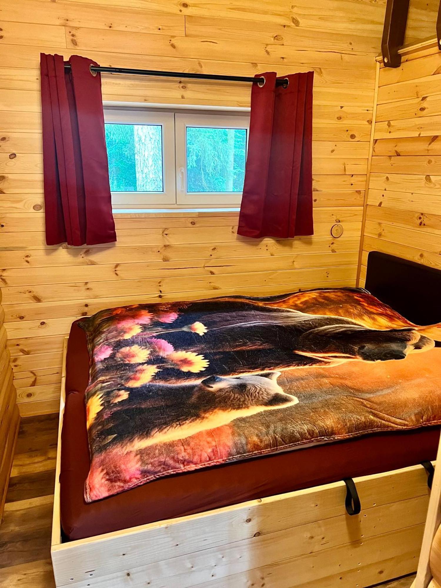 Holzhaus Baerenhoehle Am Wald Und See Neuruppin Luaran gambar